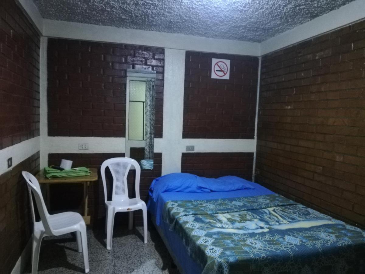 Hotel El Meson Guatemala Exteriör bild