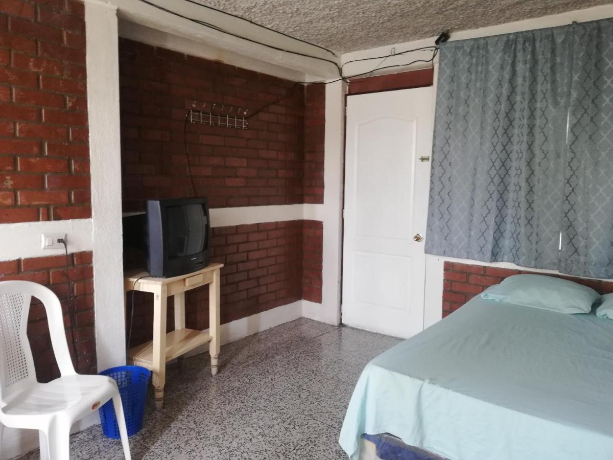Hotel El Meson Guatemala Exteriör bild