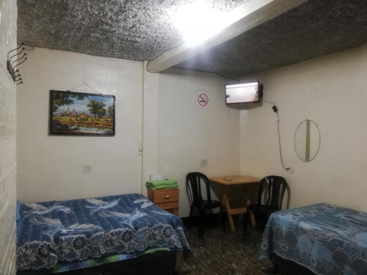 Hotel El Meson Guatemala Exteriör bild